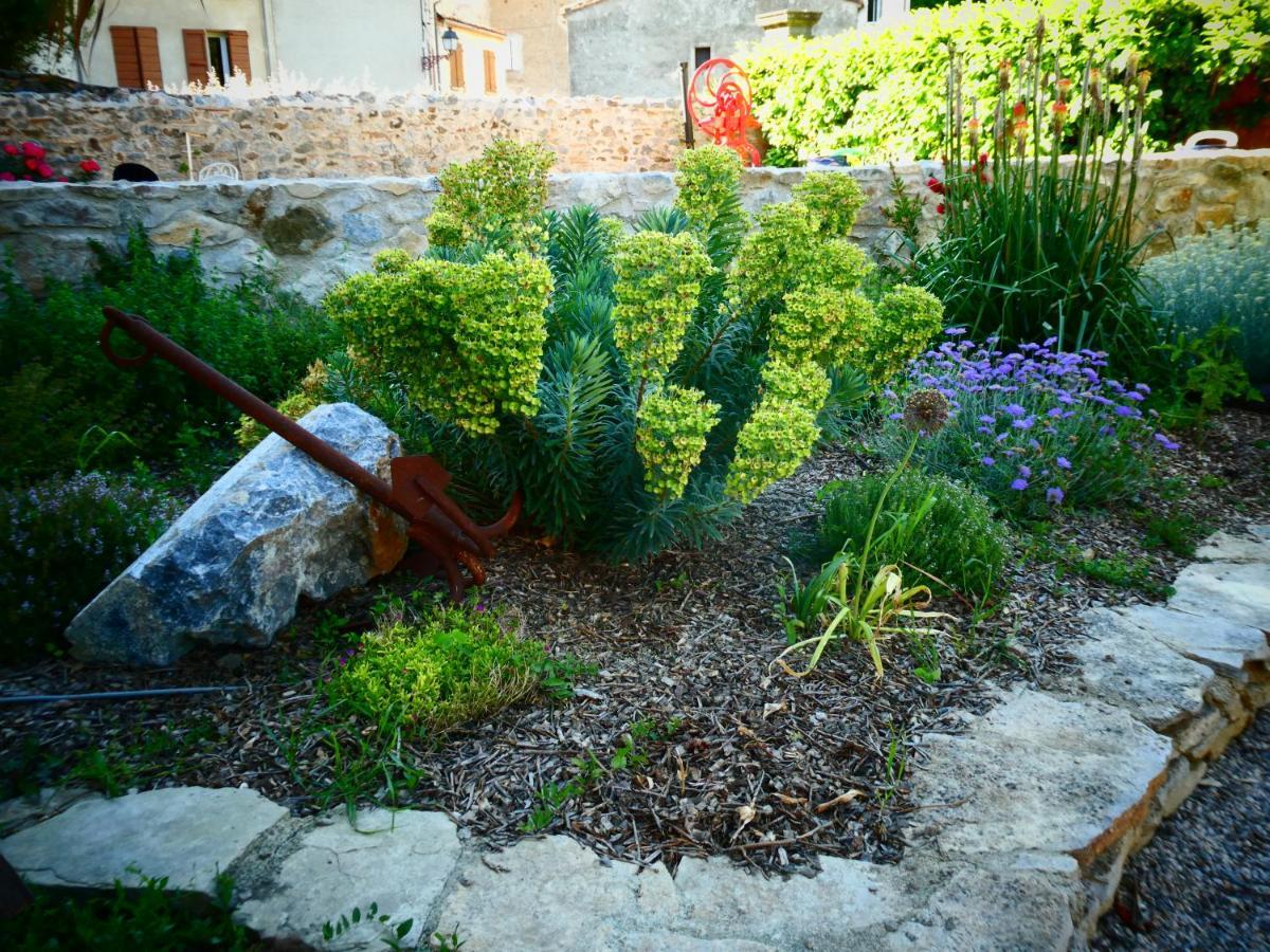 Aux Berges Du Libre Bed & Breakfast Felines-Termenes Exterior foto
